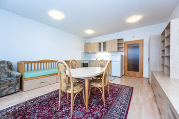 Pronájem bytu 1+kk v osobním vlastnictví 30 m², Praha 8 - Čimice