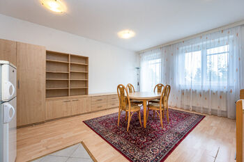 Pronájem bytu 1+kk v osobním vlastnictví 30 m², Praha 8 - Čimice