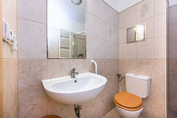 Pronájem bytu 1+kk v osobním vlastnictví 30 m², Praha 8 - Čimice