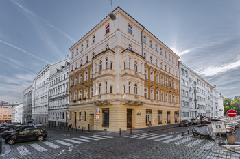 BYTOVÝ DŮM LETENSKÁ - Pronájem bytu 1+1 v osobním vlastnictví 43 m², Praha 7 - Holešovice