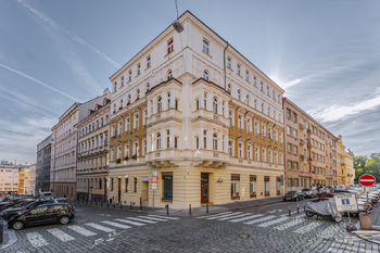 BYTOVÝ DŮM LETENSKÁ - Pronájem bytu 1+1 v osobním vlastnictví 43 m², Praha 7 - Holešovice