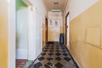 CHODBA - Pronájem bytu 1+1 v osobním vlastnictví 43 m², Praha 7 - Holešovice