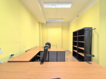 Pronájem kancelářských prostor 61 m², Praha 8 - Kobylisy