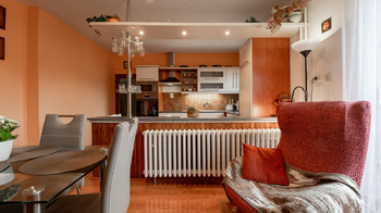 Prodej domu 220 m², Velešovice