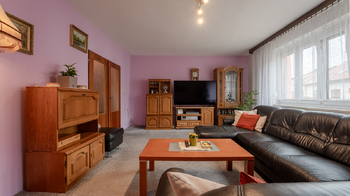 Prodej domu 220 m², Velešovice