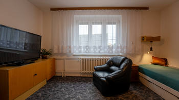 Prodej domu 220 m², Velešovice