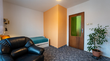 Prodej domu 220 m², Velešovice