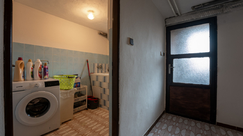 Prodej domu 220 m², Velešovice