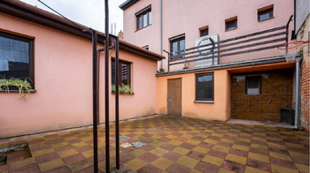 Prodej domu 220 m², Velešovice