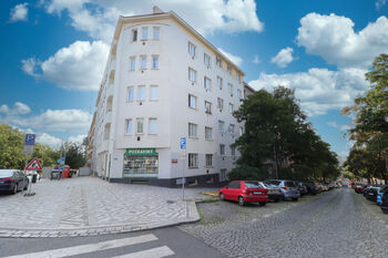 Ulice - Pronájem bytu 2+kk v osobním vlastnictví 46 m², Praha 10 - Vršovice