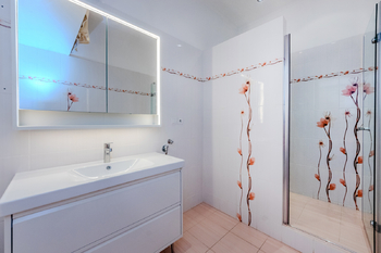 Pronájem bytu 3+1 v osobním vlastnictví 97 m², Praha 6 - Bubeneč