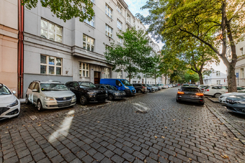 Pronájem bytu 3+1 v osobním vlastnictví 97 m², Praha 6 - Bubeneč