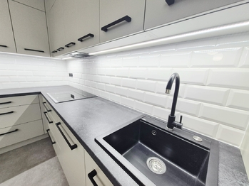 Pronájem bytu 2+1 v osobním vlastnictví 77 m², Praha 6 - Dejvice