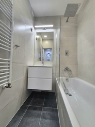 Pronájem bytu 2+1 v osobním vlastnictví 77 m², Praha 6 - Dejvice