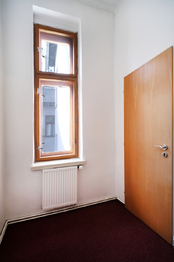 +420 604 191 744 I denisa.myslivcova@re-max.cz - Pronájem kancelářských prostor 90 m², Ostrava