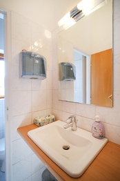 +420 604 191 744 I denisa.myslivcova@re-max.cz - Pronájem kancelářských prostor 90 m², Ostrava
