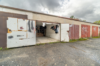 Prodej garáže, Praha 4 - Michle