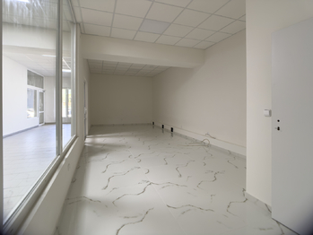 Pronájem obchodních prostor 39 m², Rousínov