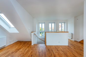 Pronájem domu 160 m², Praha 4 - Záběhlice