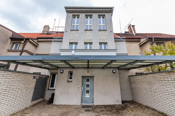 Pronájem domu 160 m², Praha 4 - Záběhlice