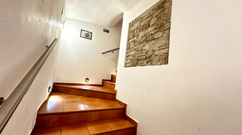 Pronájem obchodních prostor 163 m², Kladno