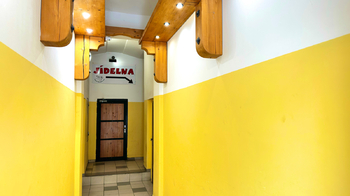 Pronájem obchodních prostor 163 m², Kladno