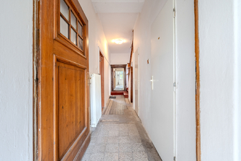 Chodba v přízemí - Prodej domu 182 m², Teplice