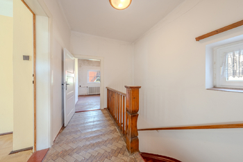 Chodba 1. patro - Prodej domu 182 m², Teplice
