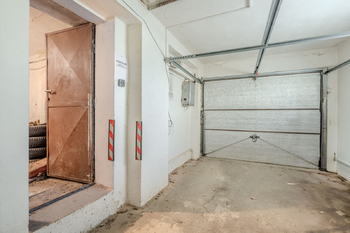 Garáž - Prodej domu 182 m², Teplice