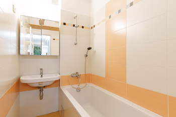 Prodej bytu 2+1 v osobním vlastnictví 64 m², Praha 4 - Michle