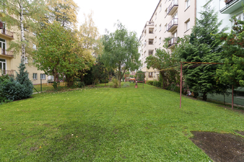 Prodej bytu 2+1 v osobním vlastnictví 64 m², Praha 4 - Michle