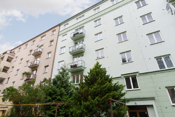 Prodej bytu 2+1 v osobním vlastnictví 64 m², Praha 4 - Michle