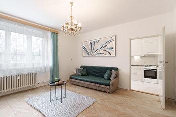 Prodej bytu 2+1 v osobním vlastnictví 64 m², Praha 4 - Michle