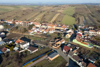 Prodej pozemku 592 m², Čejkovice
