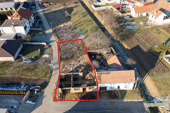 Prodej pozemku 592 m², Čejkovice