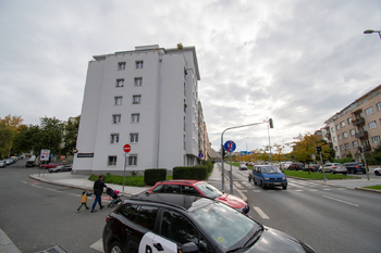 Prodej bytu 2+1 v osobním vlastnictví 75 m², Praha 6 - Střešovice