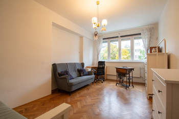 Prodej bytu 2+1 v osobním vlastnictví 75 m², Praha 6 - Střešovice