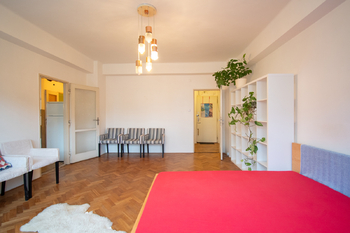 Prodej bytu 2+1 v osobním vlastnictví 75 m², Praha 6 - Střešovice