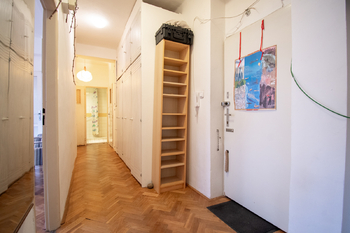 Prodej bytu 2+1 v osobním vlastnictví 75 m², Praha 6 - Střešovice