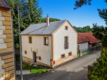 Prodej obchodních prostor 93 m², Jince