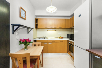 Prodej bytu 1+kk v osobním vlastnictví 43 m², Praha 9 - Hostavice
