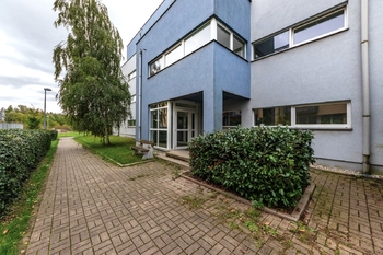 Prodej bytu 1+kk v osobním vlastnictví 43 m², Praha 9 - Hostavice