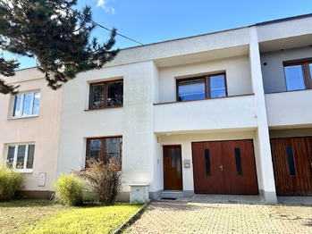 Prodej domu 255 m², Ždánice