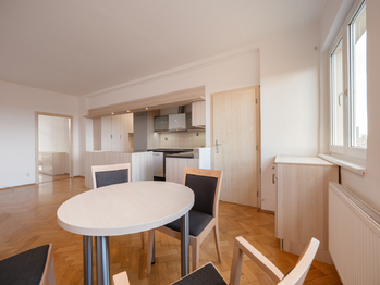 Prodej bytu 3+kk v osobním vlastnictví 68 m², Praha 10 - Záběhlice