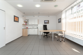Pronájem komerčního prostoru 63 m², Praha 4 - Nusle