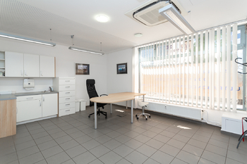 Pronájem komerčního prostoru 63 m², Praha 4 - Nusle