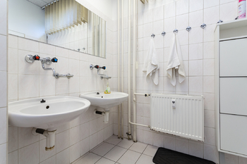 Lékařská zóna - Pronájem komerčního prostoru 40 m², Praha 4 - Nusle