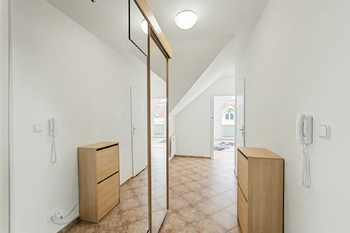 Prodej bytu 3+kk v osobním vlastnictví 71 m², Praha 9 - Újezd nad Lesy