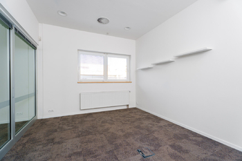 Pronájem obchodních prostor 155 m², Čelákovice