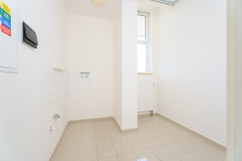 Pronájem obchodních prostor 155 m², Čelákovice